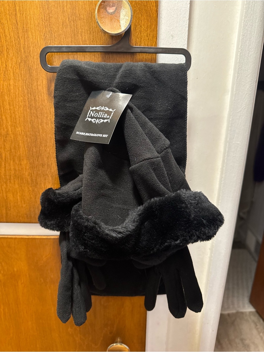 Nollia Black Faux Fur Trim Scarf, Hat & Glove Set